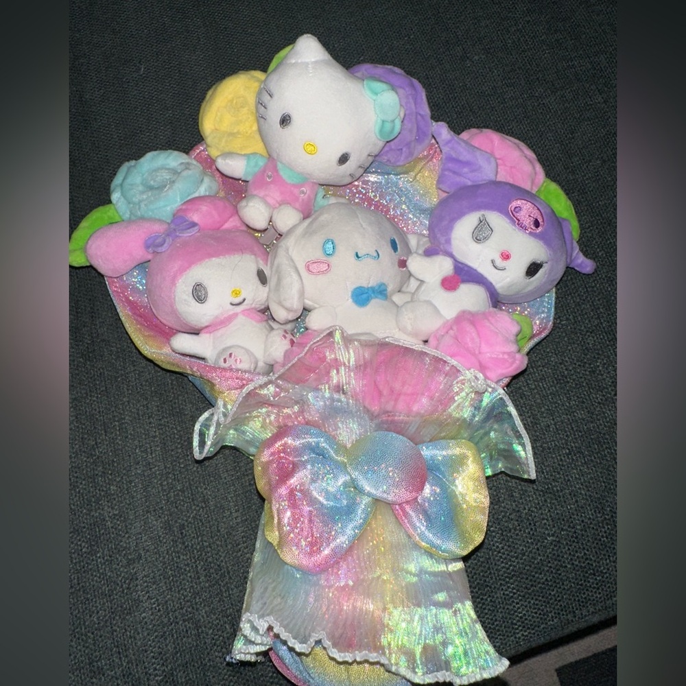 Hello Kitty & Friends Plush Bouquet